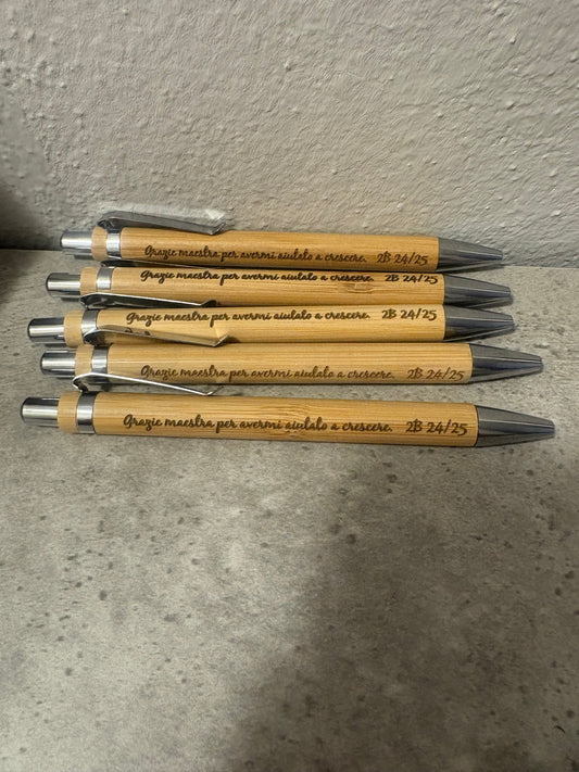 Penna incisa per maestre compresa scatolina