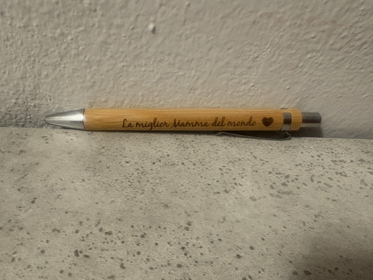 penna in bamboo con incisione per la festa della mamma  compresa scatolina